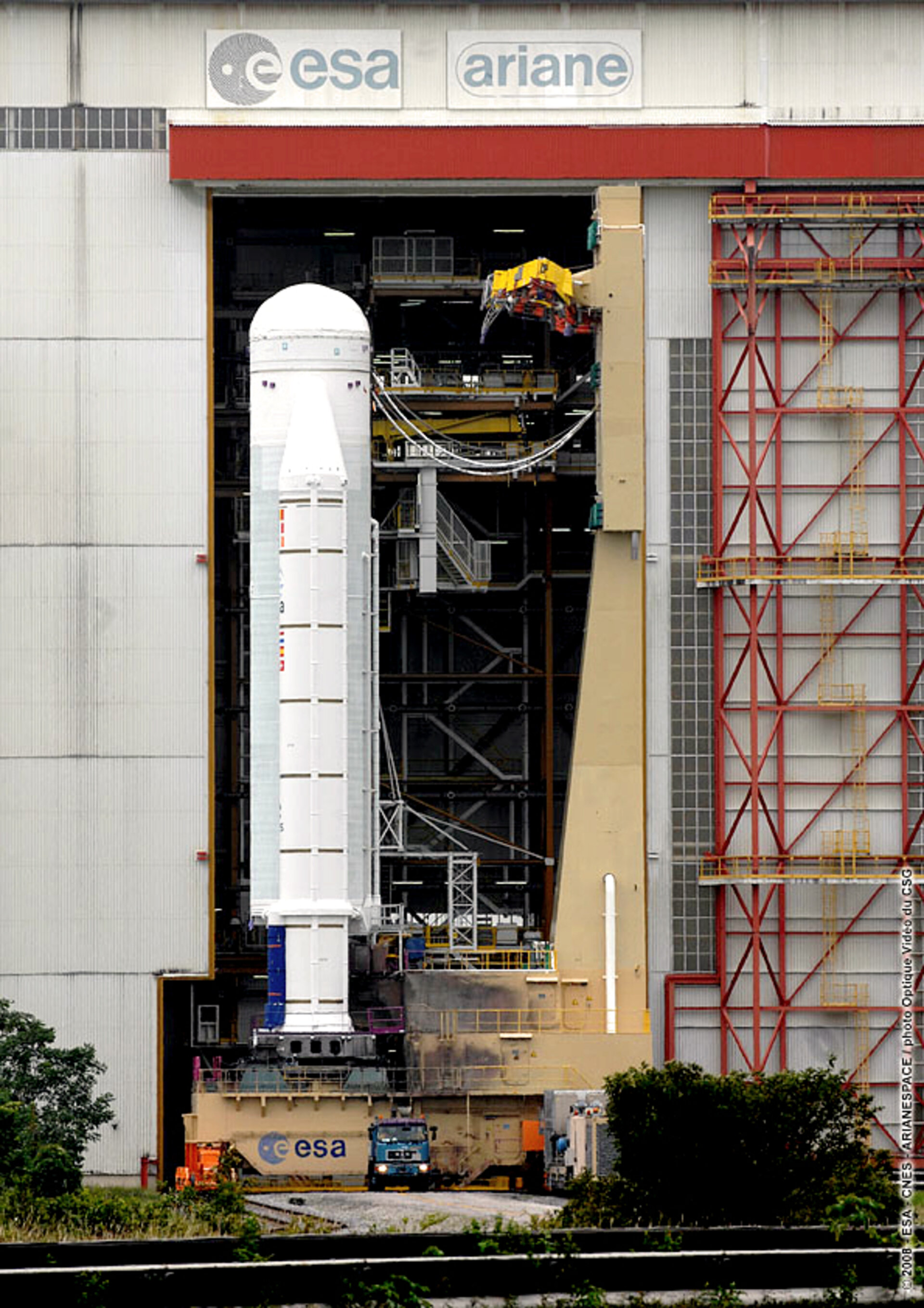 Transfer of the Ariane 5 ES launcher for Jules Verne to the Final Assembly Building at Europe's Spaceport in Kourou