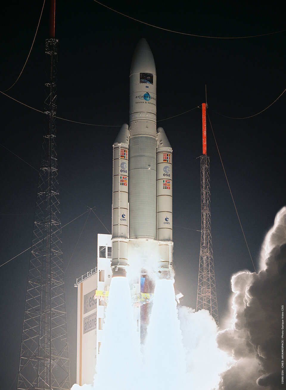 Décollage de l'Ariane 5ES porteuse de l'ATV <nobr>« Jules Verne »</nobr>