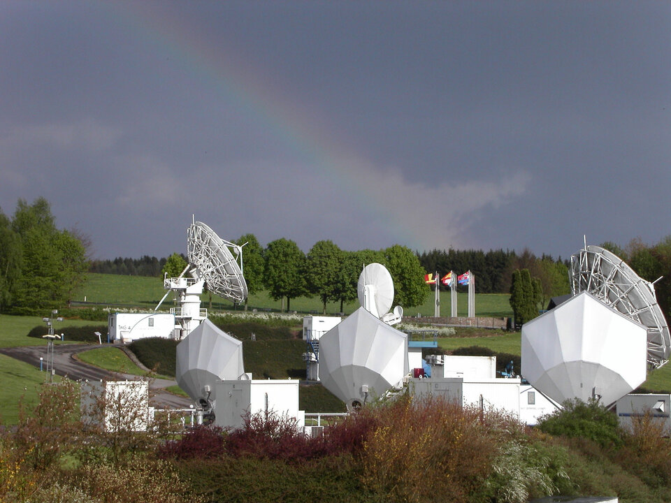 Het grondstation van Redu in België zal, via de satelliet ARTEMIS, cruciale etappes van e ATV-missie volgen