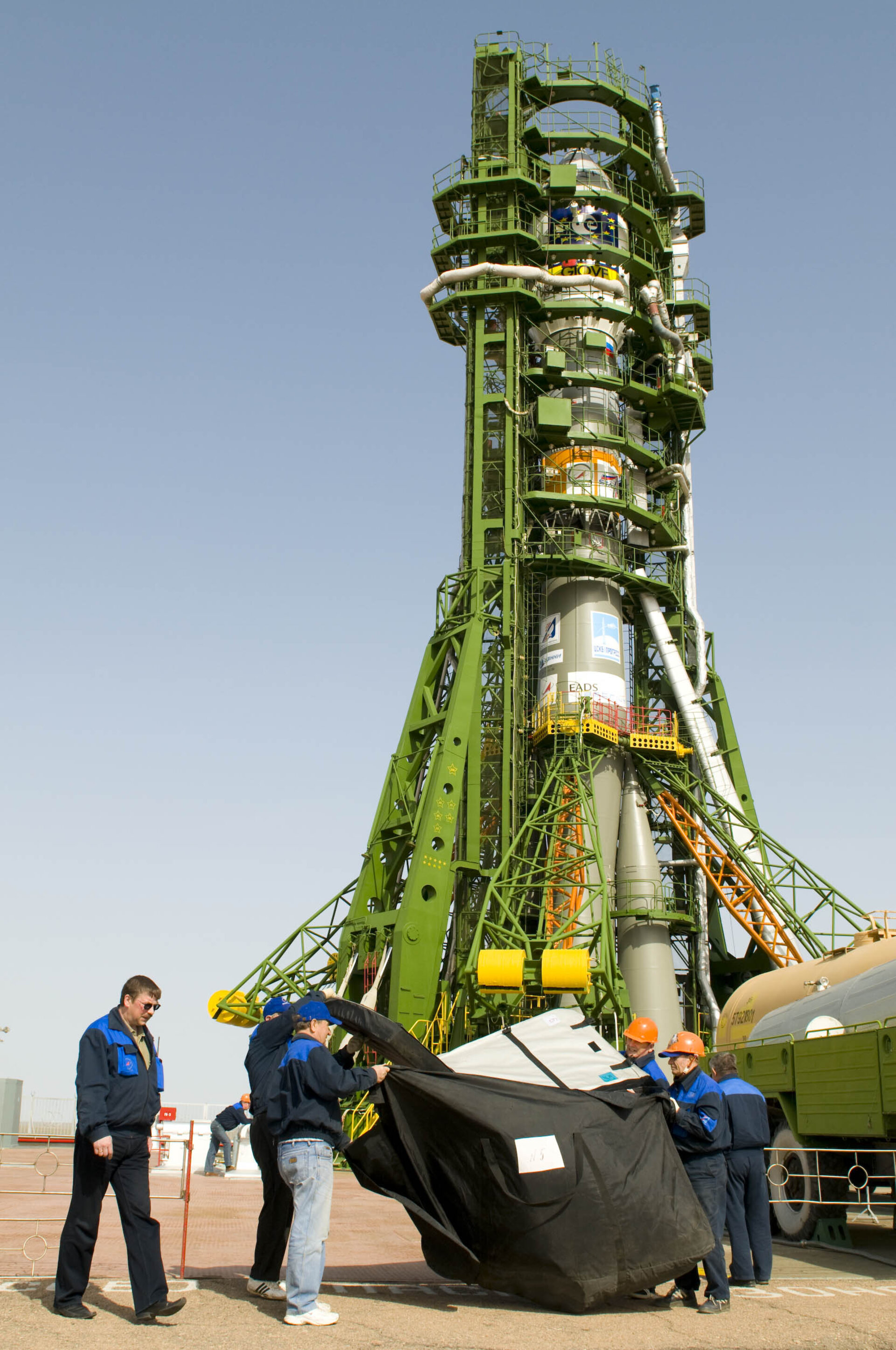 Soyuz FG-Fregat vehicle carrying ESA’s GIOVE-B satellite