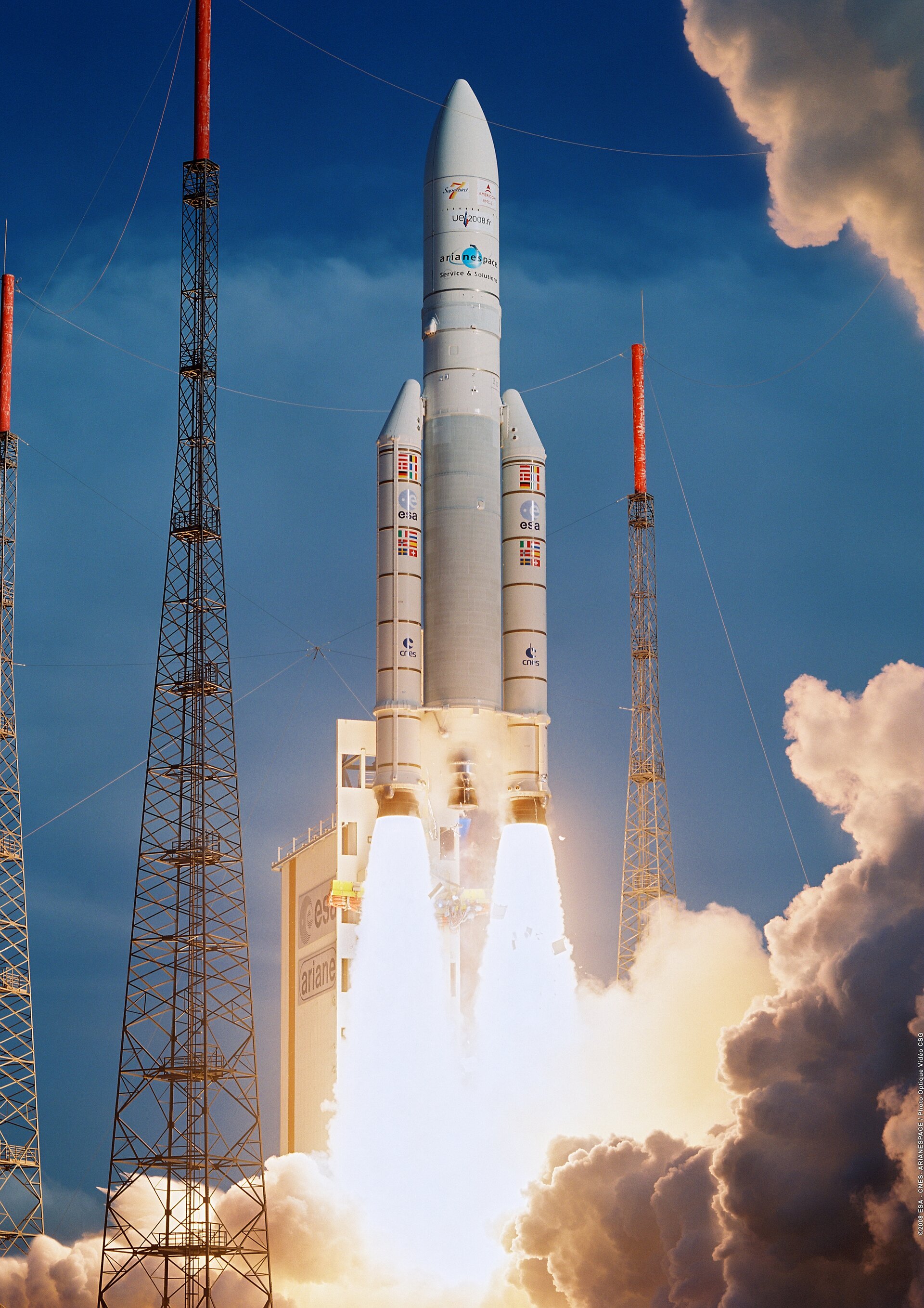 Start von Europas Trägerrakete Ariane 5