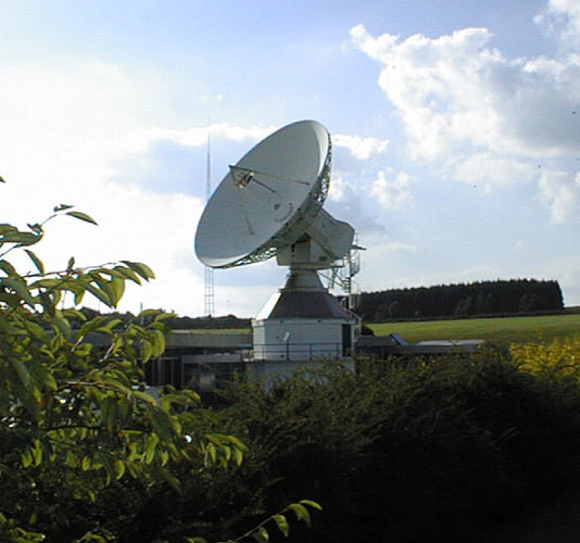 BELFR Redu 13.5m dish antenna