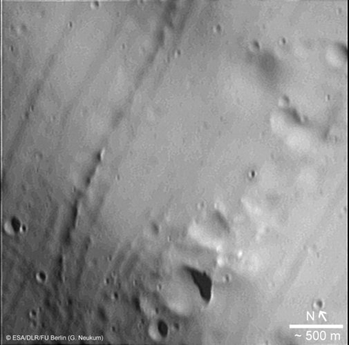 Details of Phobos’s surface