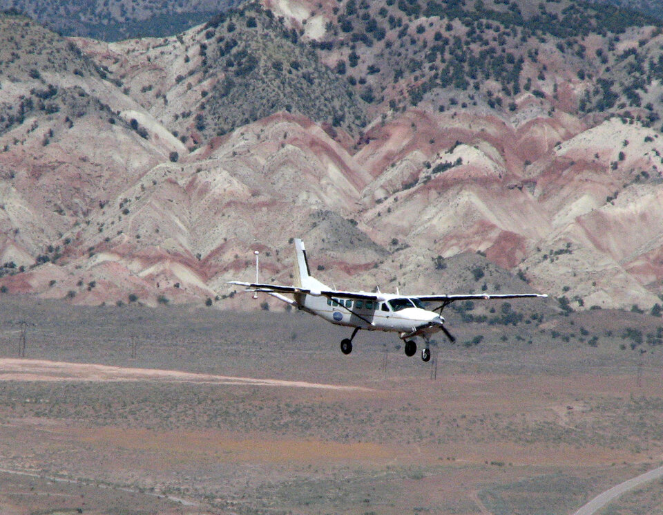 Gravity gradiometer to be mounted on aircraft for fast surveys