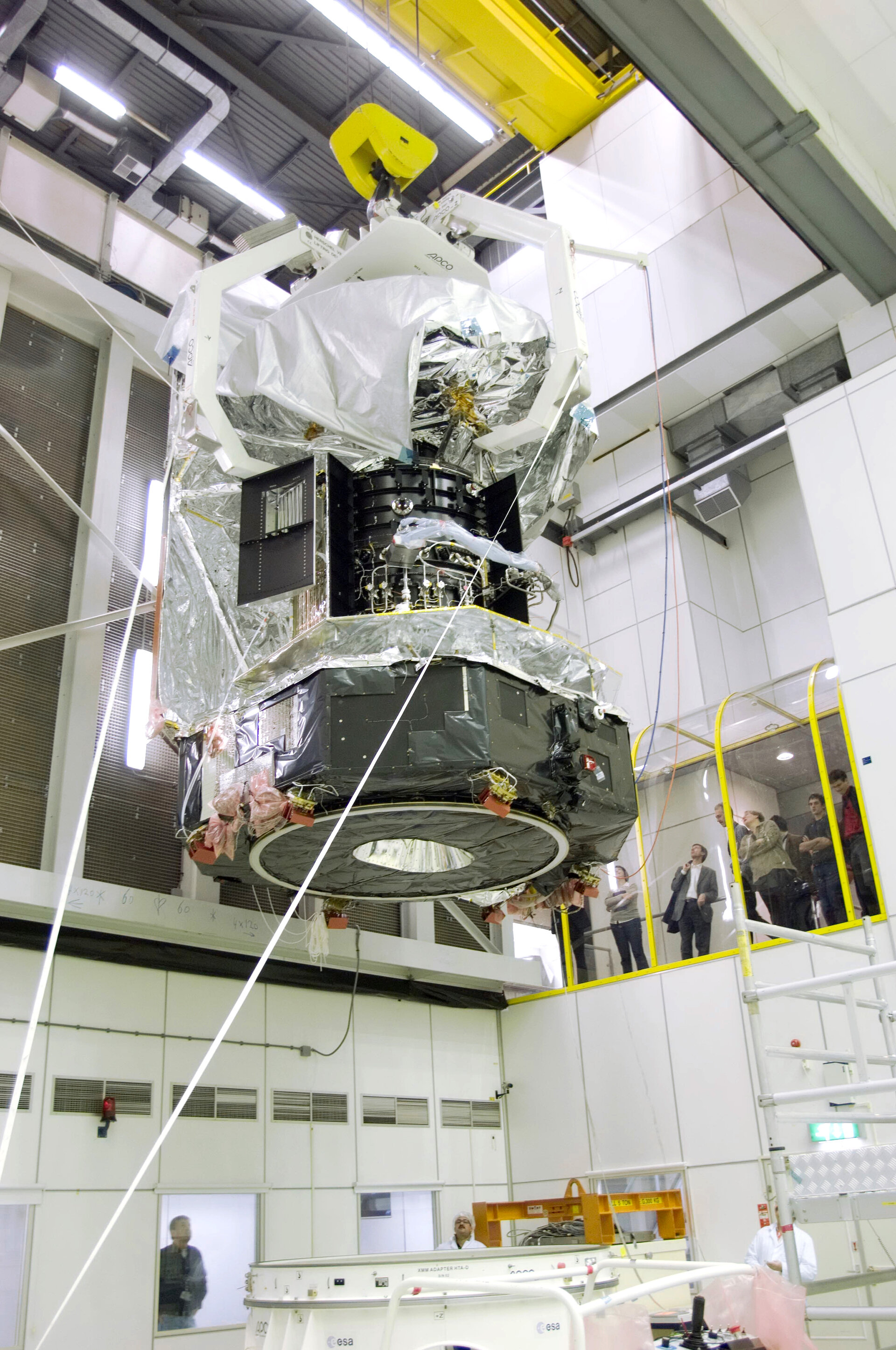 Herschel is moved to the Large Space Simulator