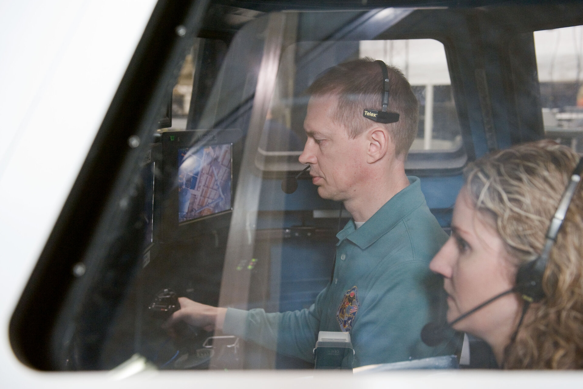Frank De Winne during a training session in the Cupola mock-up at JSC