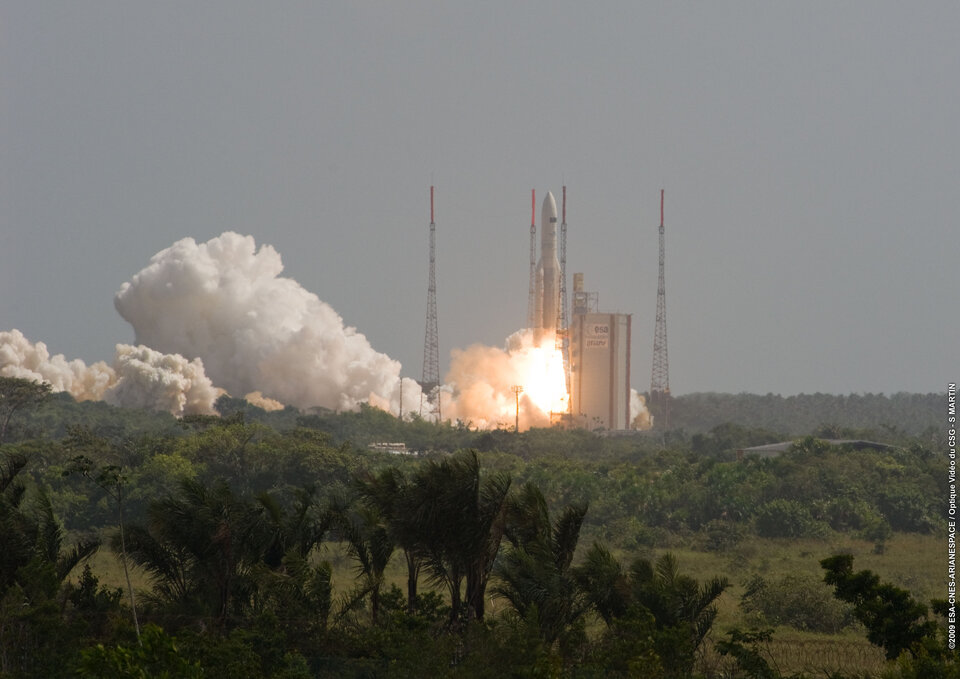 Ariane 5 lift off