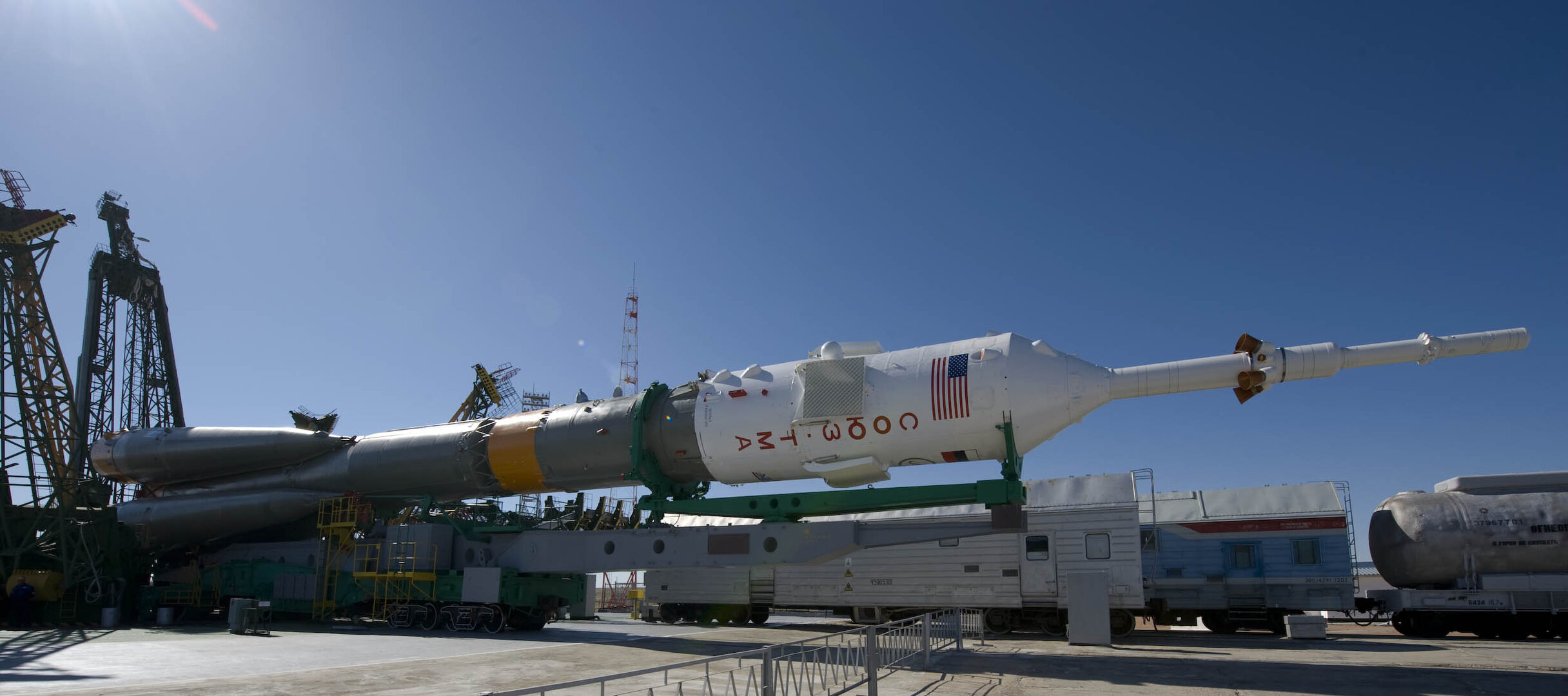 Roll-out of the Soyuz launcher