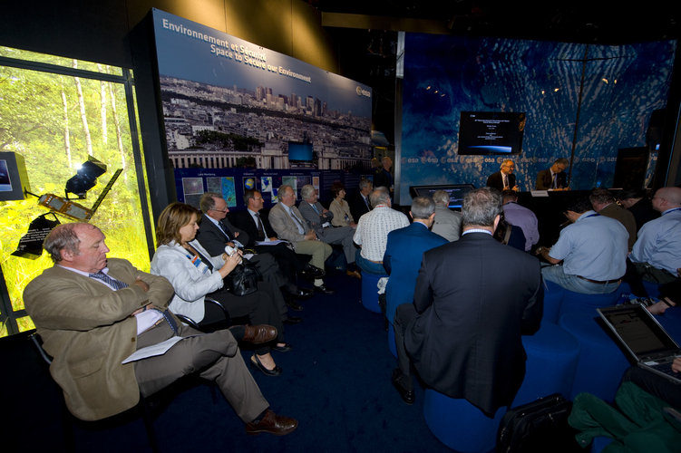 Mr Dordain during the press conference at the ESA Pavilion at Le Bourget
