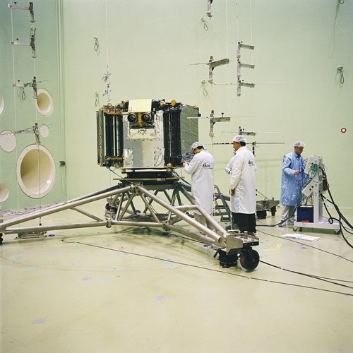 SMOS in the cleanroom