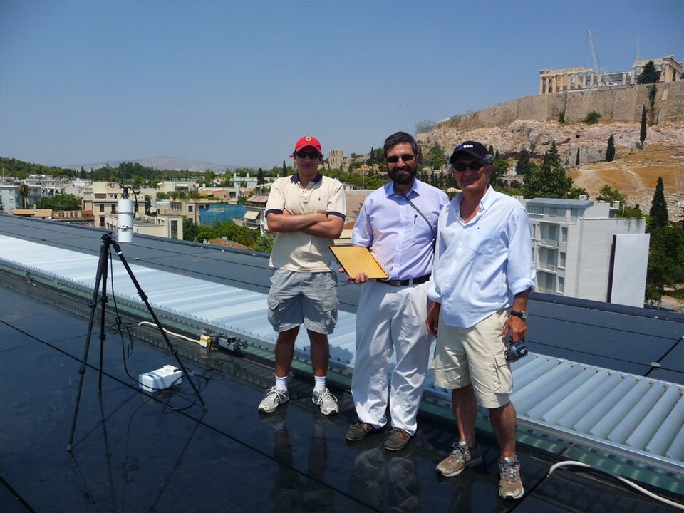 Measurements on the Acropolis museum roof