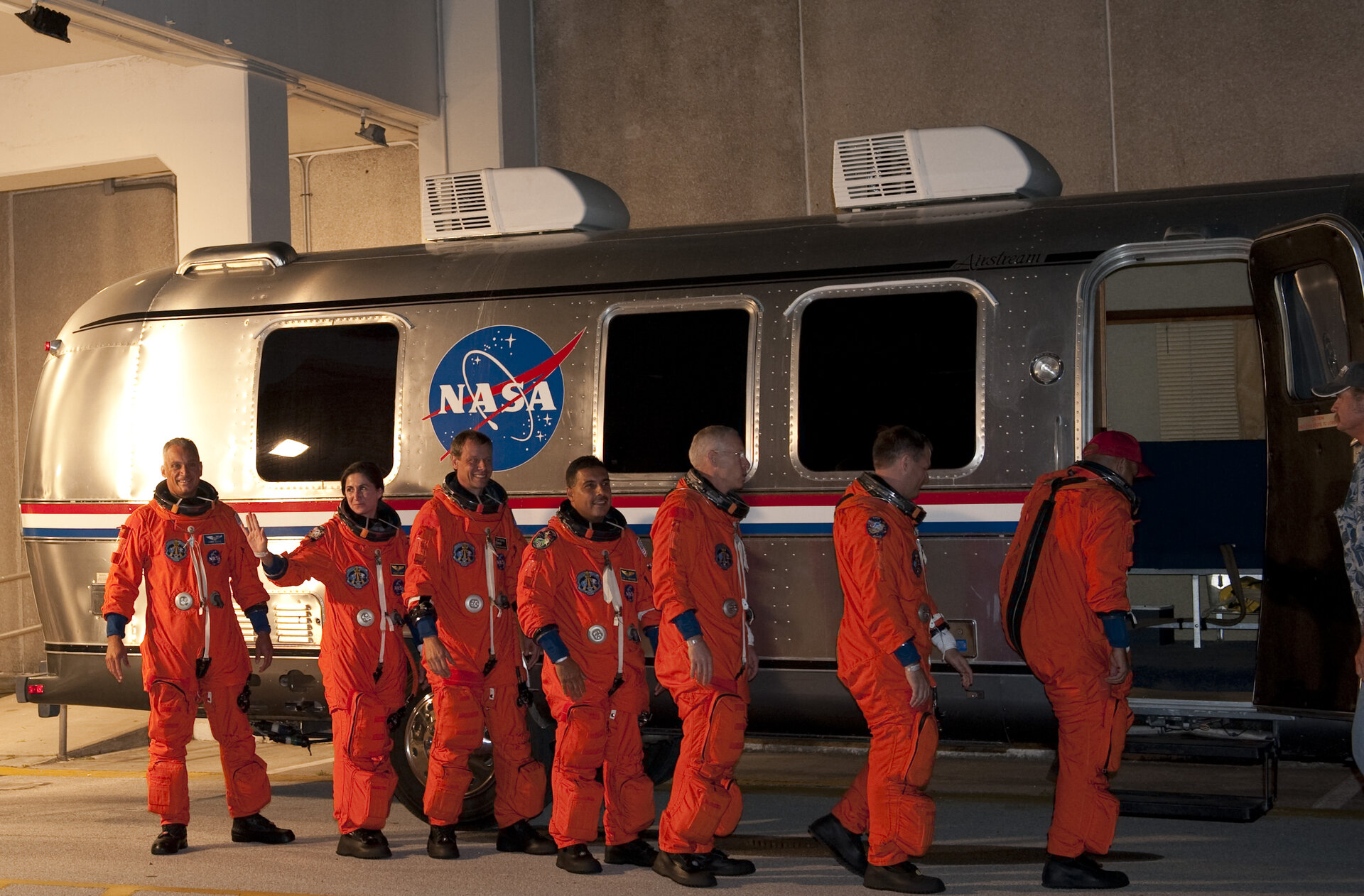 STS-128 crew during walkout