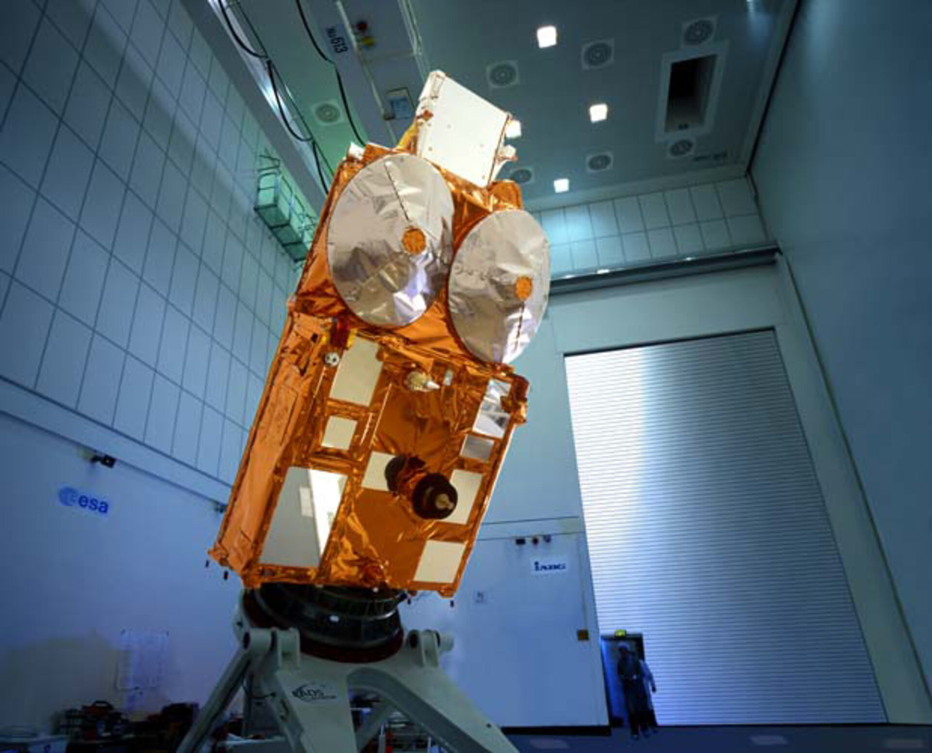 CryoSat in the cleanroom