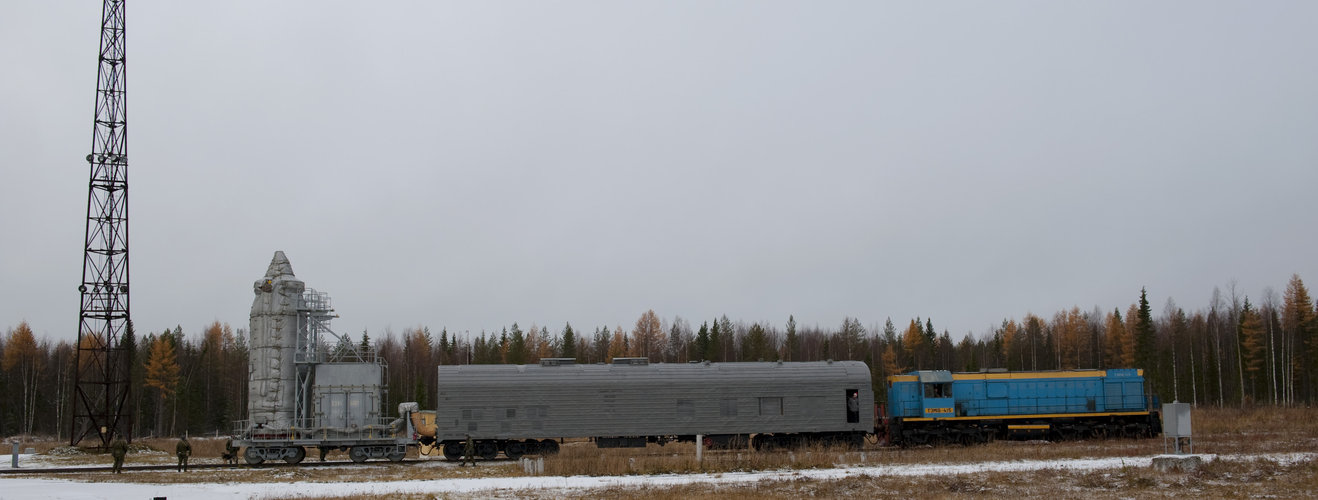 Transport to the launch pad by train