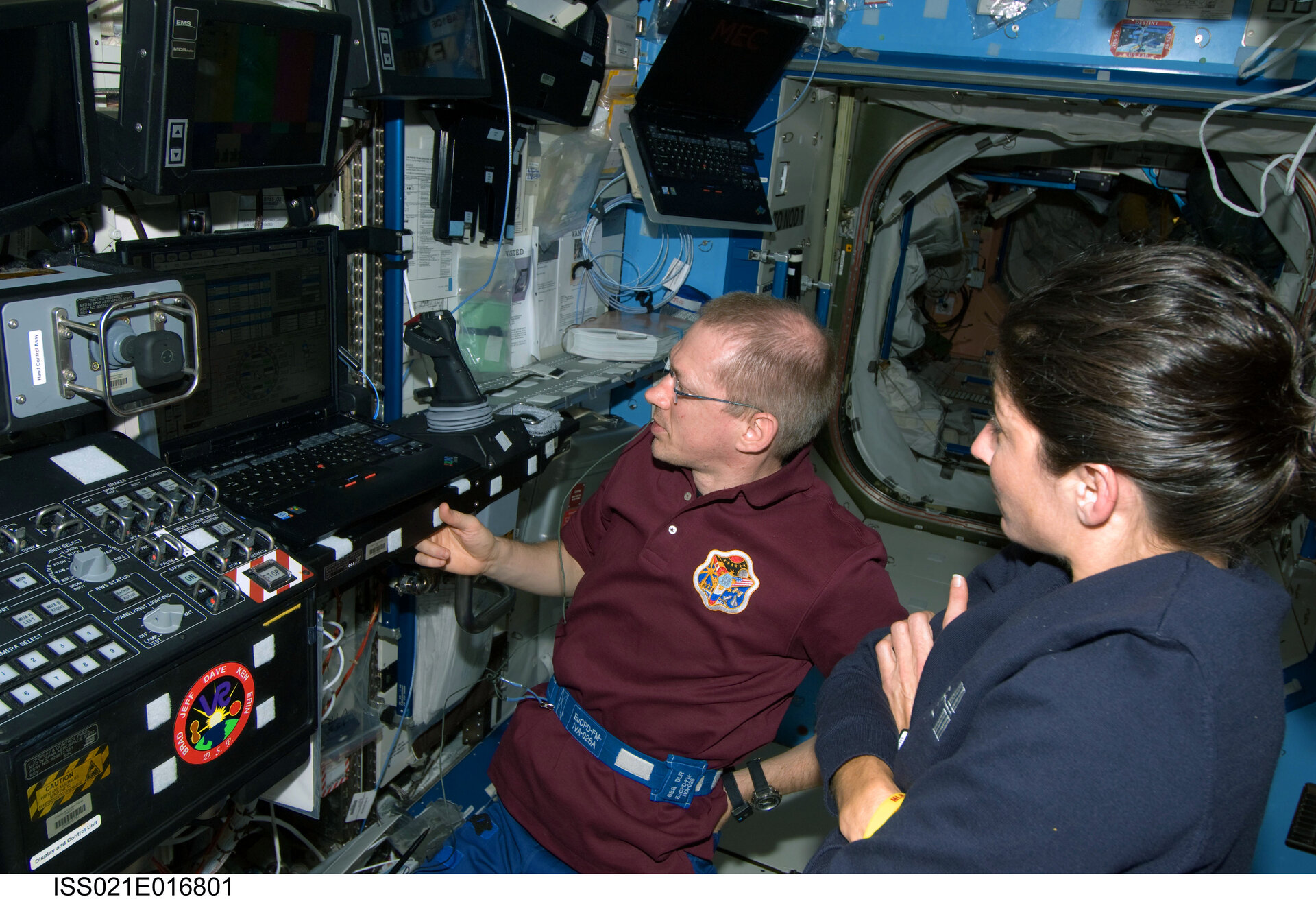 Expedition 21 crewmembers prepare for the release of the Japanese H-II Transfer Vehicle