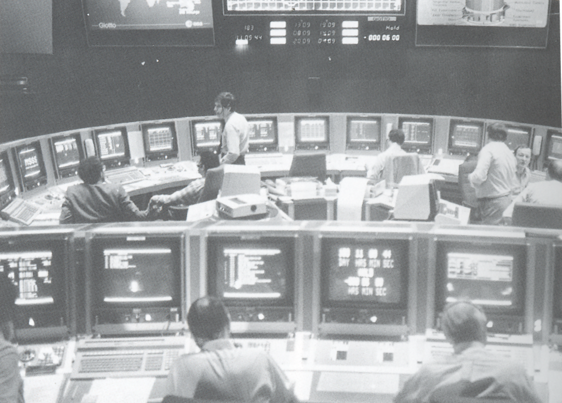 ESOC Main Control Room in the 1980s