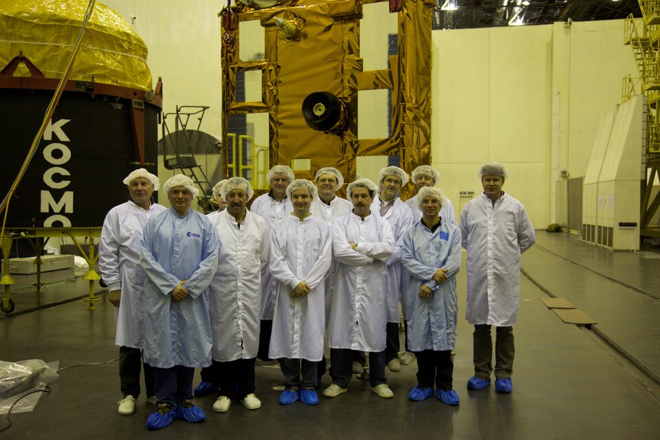 CryoSat-2 launch campaign team