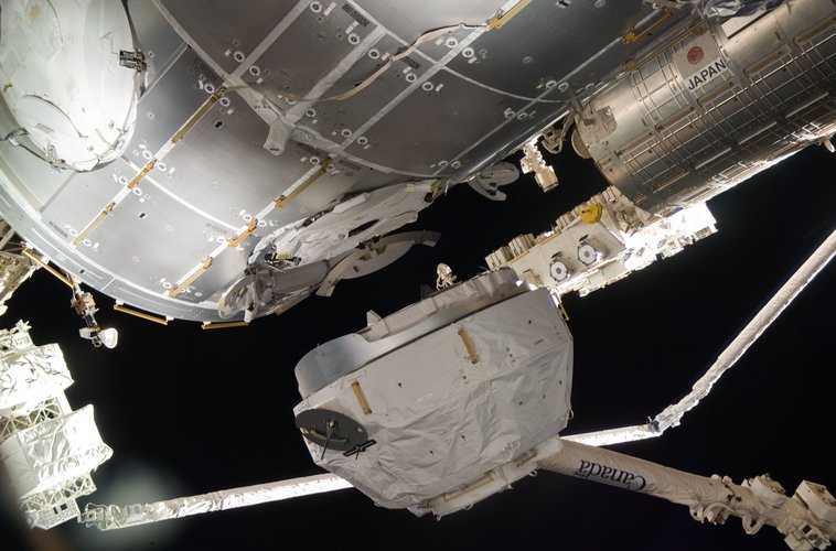 Cupola is moved into final position on Node-3