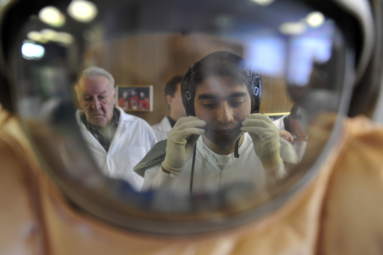 Mars500 spacesuit testing