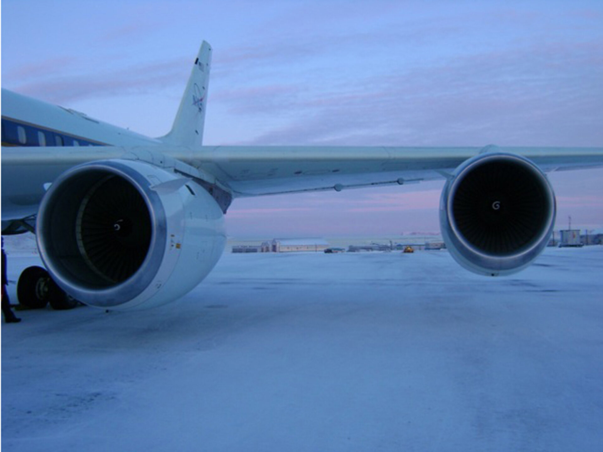 NASA's DC-8 at the Thule airbase