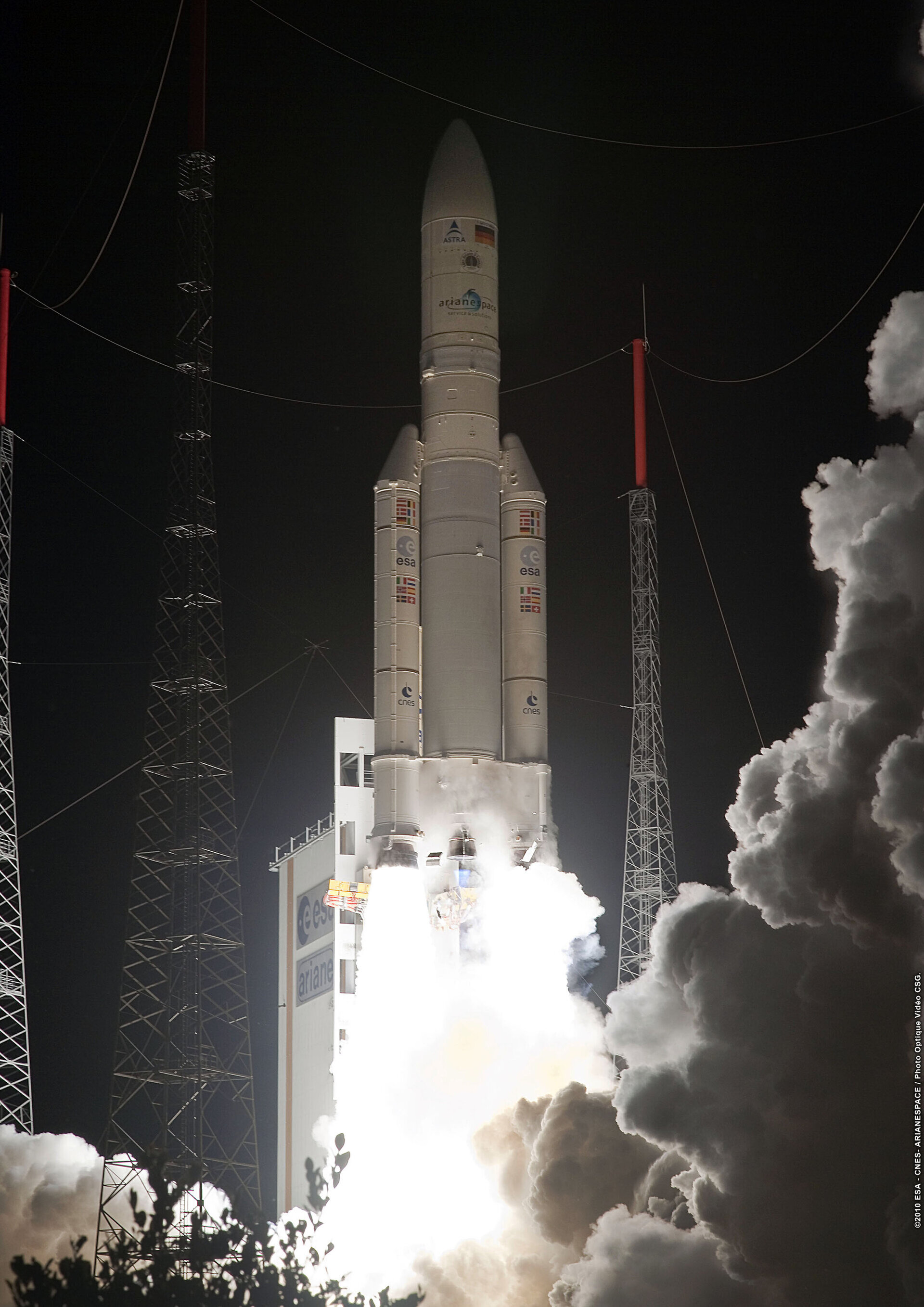 ESA - Ariane 5 V194