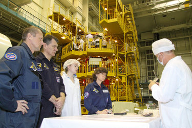 Backup crew members for Expedition 24