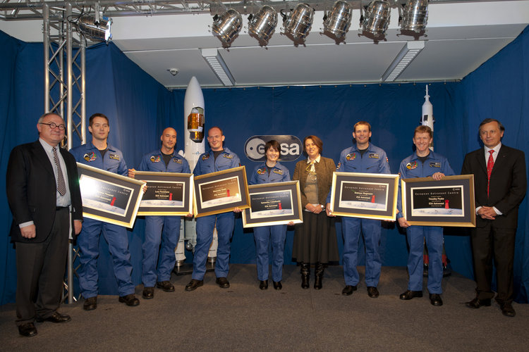 Ceremony marking the completion of ESA's new astronauts Basic Training