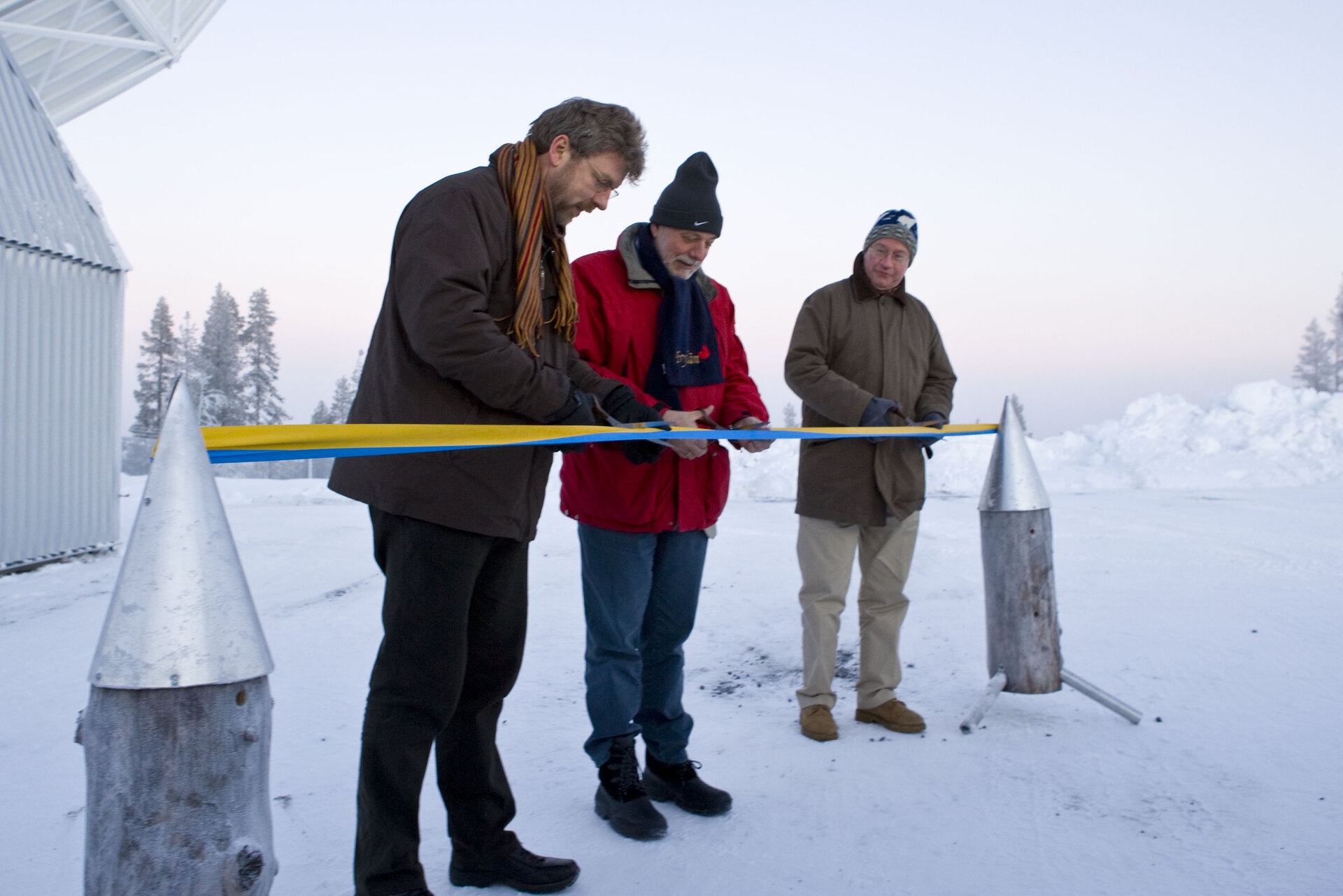 Director Oosterlinck inaugurates site