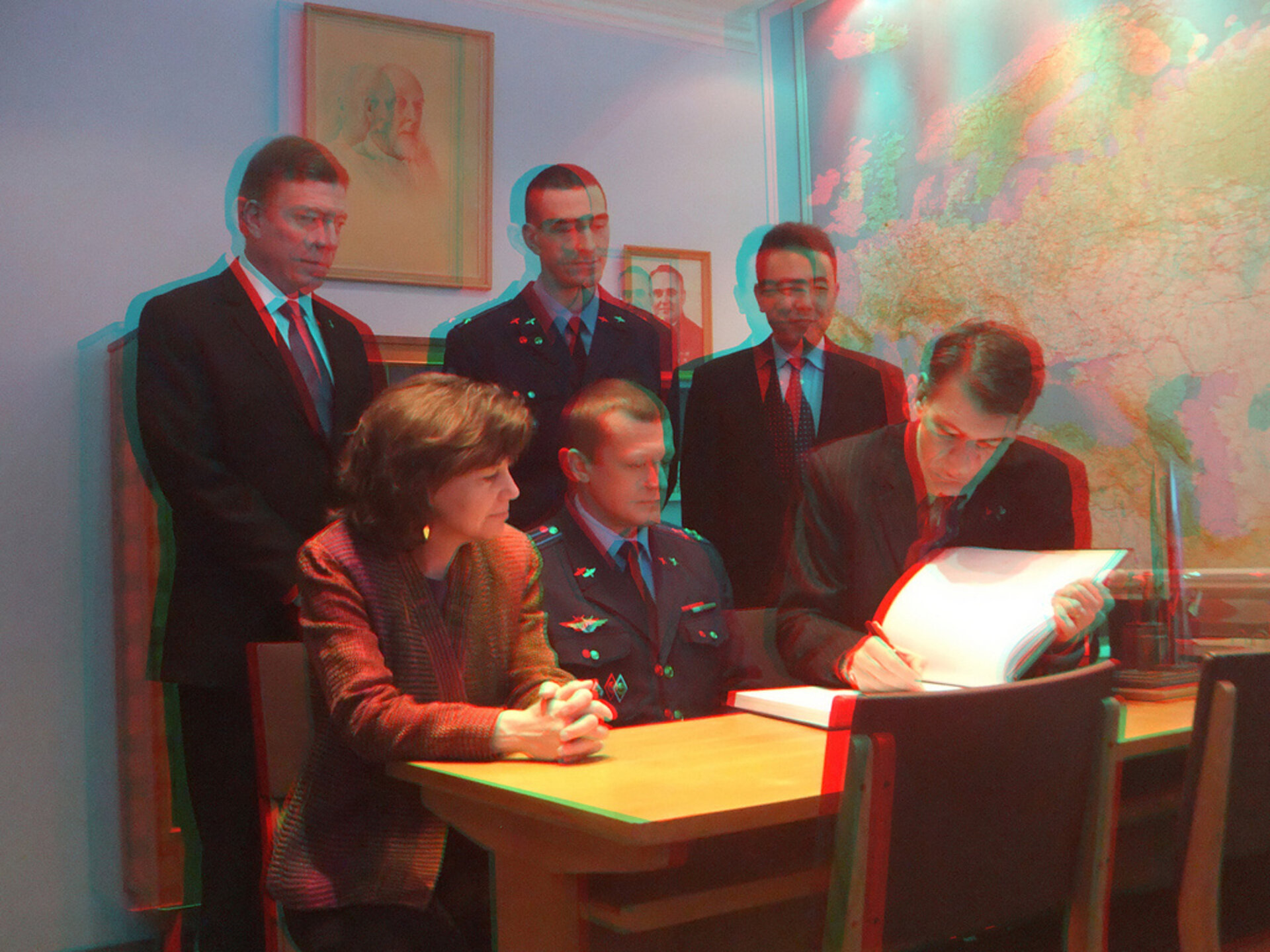 Signing the guest book in Gagarin's office (3D image)