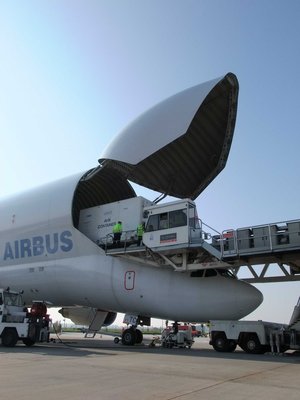 ATV-3's Equipped Avionics Bay (EAB) being delivered via Beluga Airbus