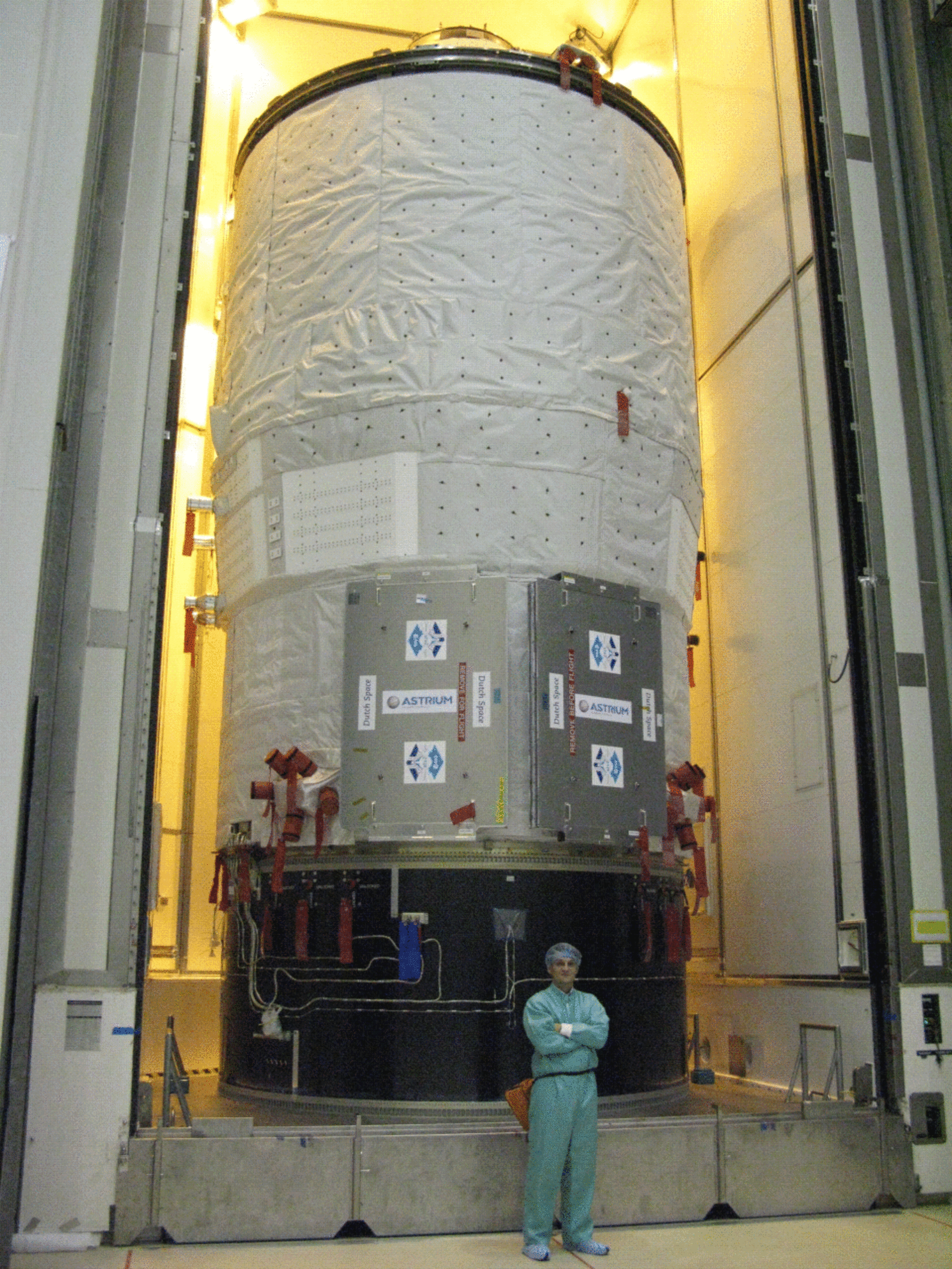 ATV Johannes Kepler mounted inside the CCU container for transport to the final assembly building