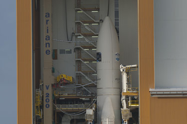 Ariane 5 ES launcher ready for transfer