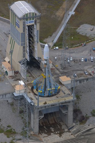 Soyuz mobile gantry rollout