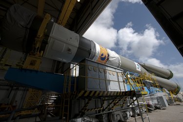 Soyuz transfer to launch zone