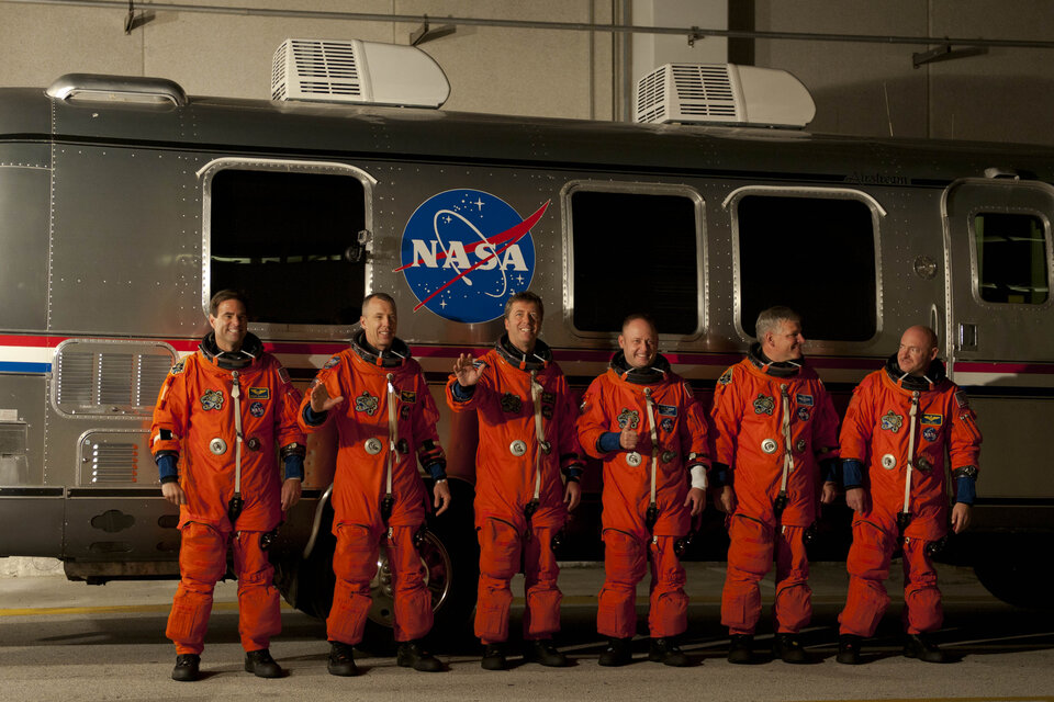 Το εξαμελές πλήρωμα της αποστολής STS-134