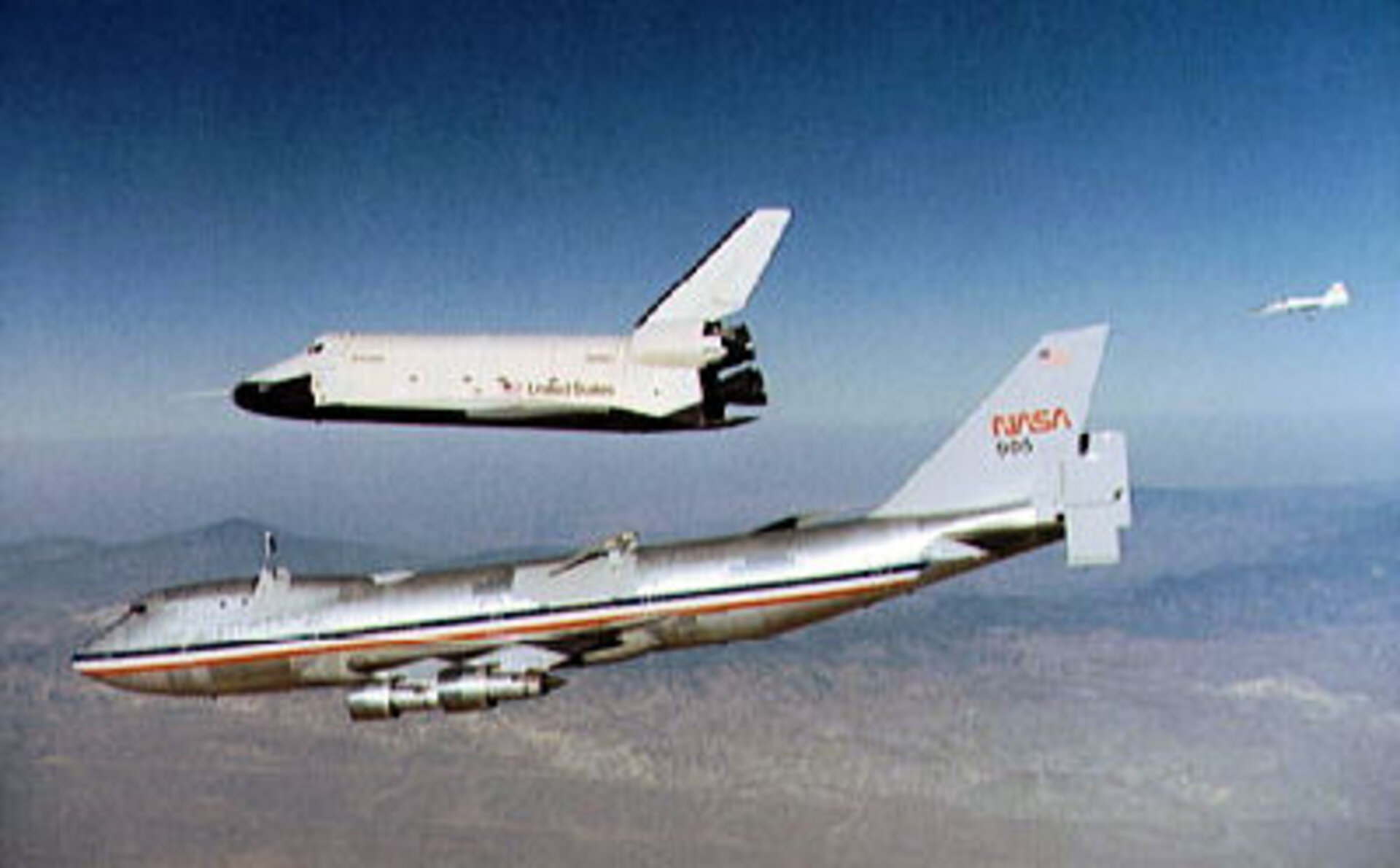 Enterprise separates from the NASA 747 carrier
