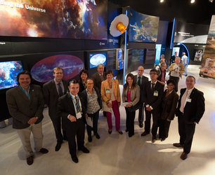 Fernando Doblas presents the ESA pavilion to Heads of Communication Department