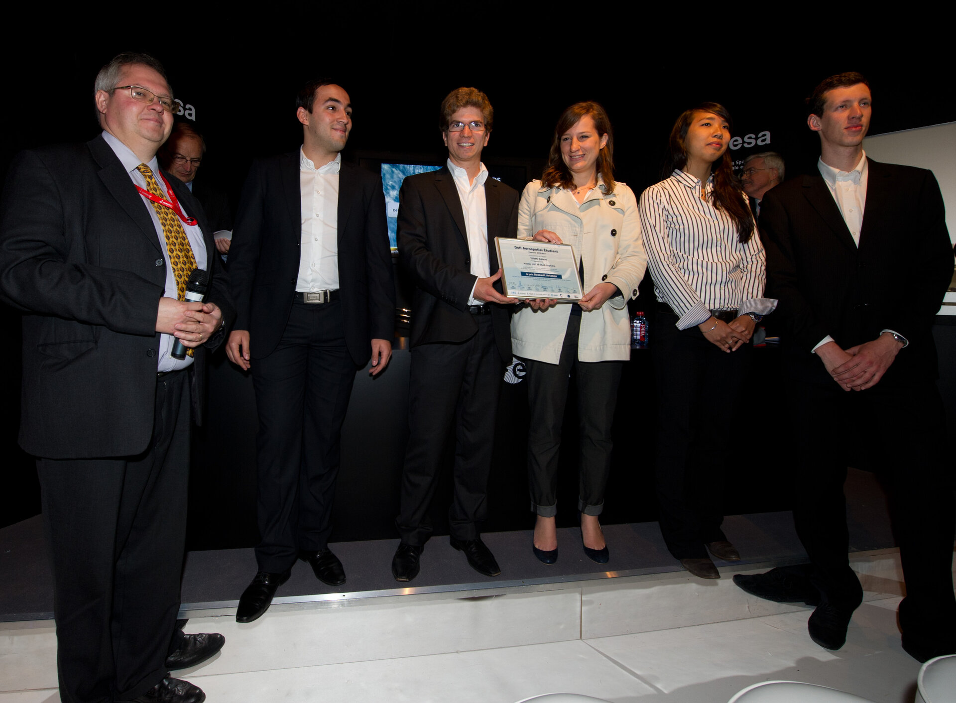 ICARE Space Team, HEC & ISAE Paris Toulouse received the Dassault Aviation Prize