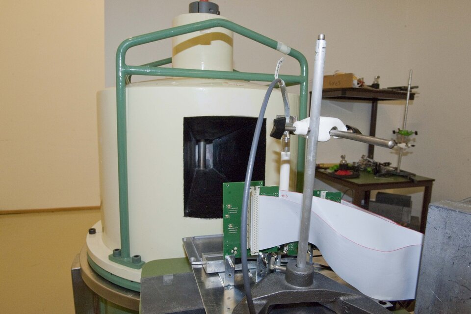 Cobalt-60 isotope for gamma ray testing at ESTEC