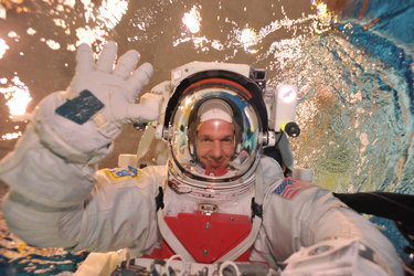 Alexander Gerst in spacewalk training