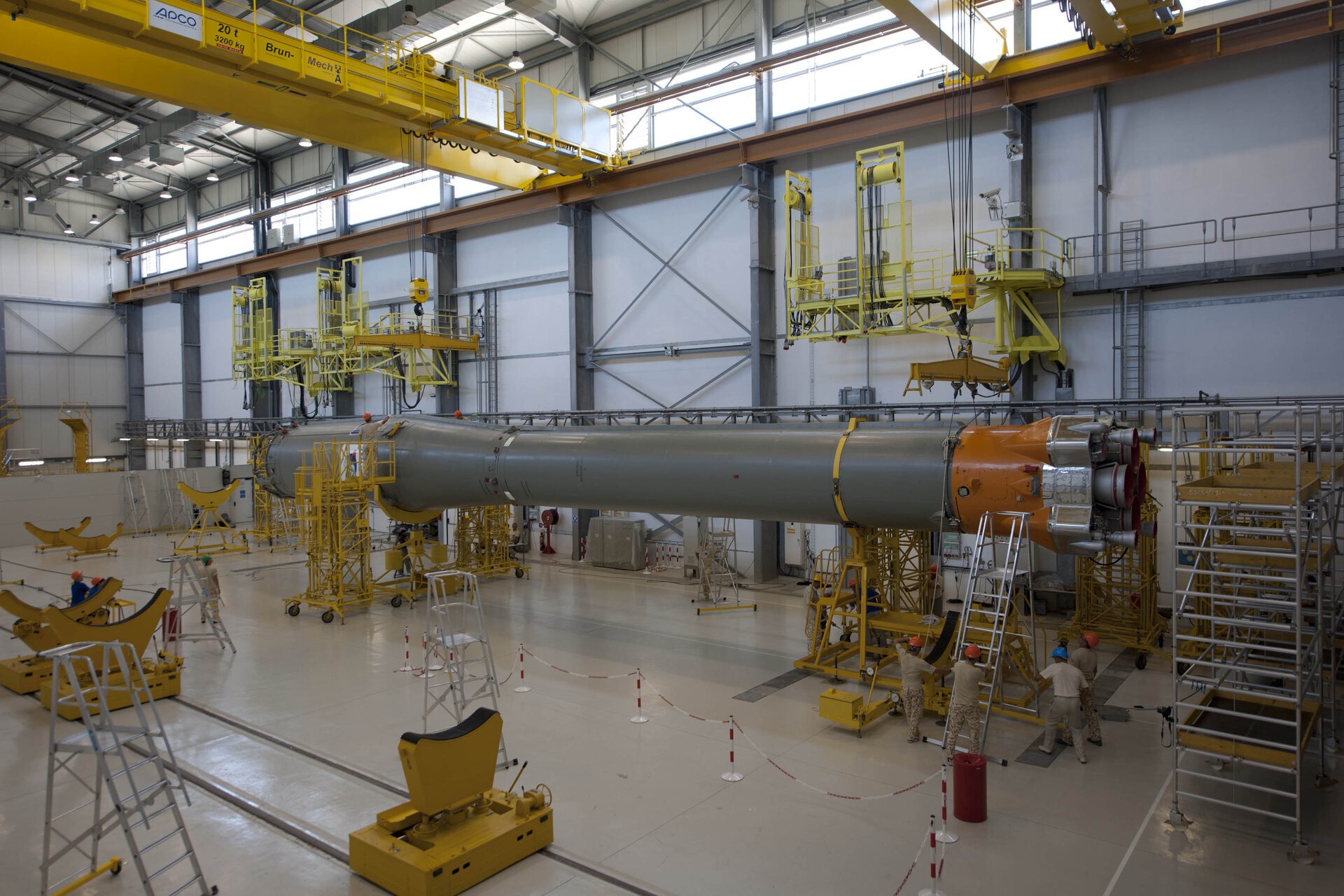 Assembly of Soyuz flight VS01