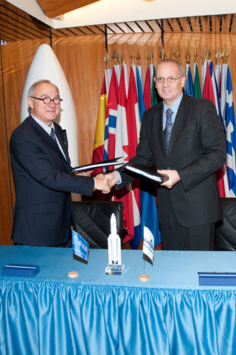 BepiColombo launch contract signature