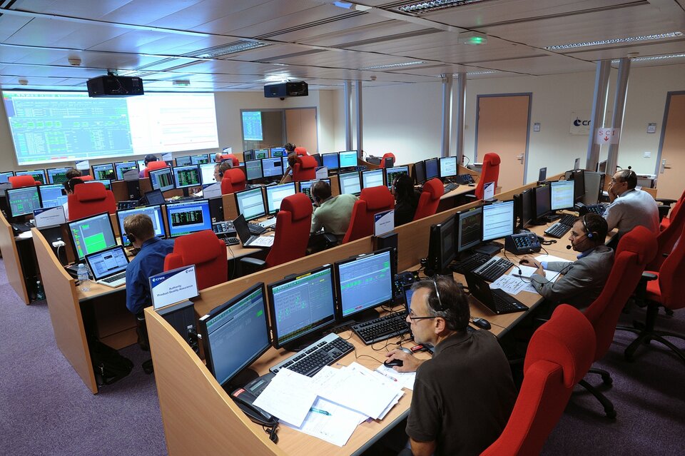 Der gemeinsame ESA/CNES Galileo LEOP Kontrollraum in Toulouse