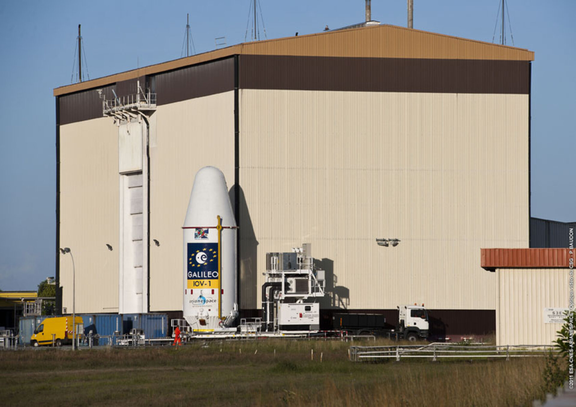 Galileo Upper Composite moving to launch pad