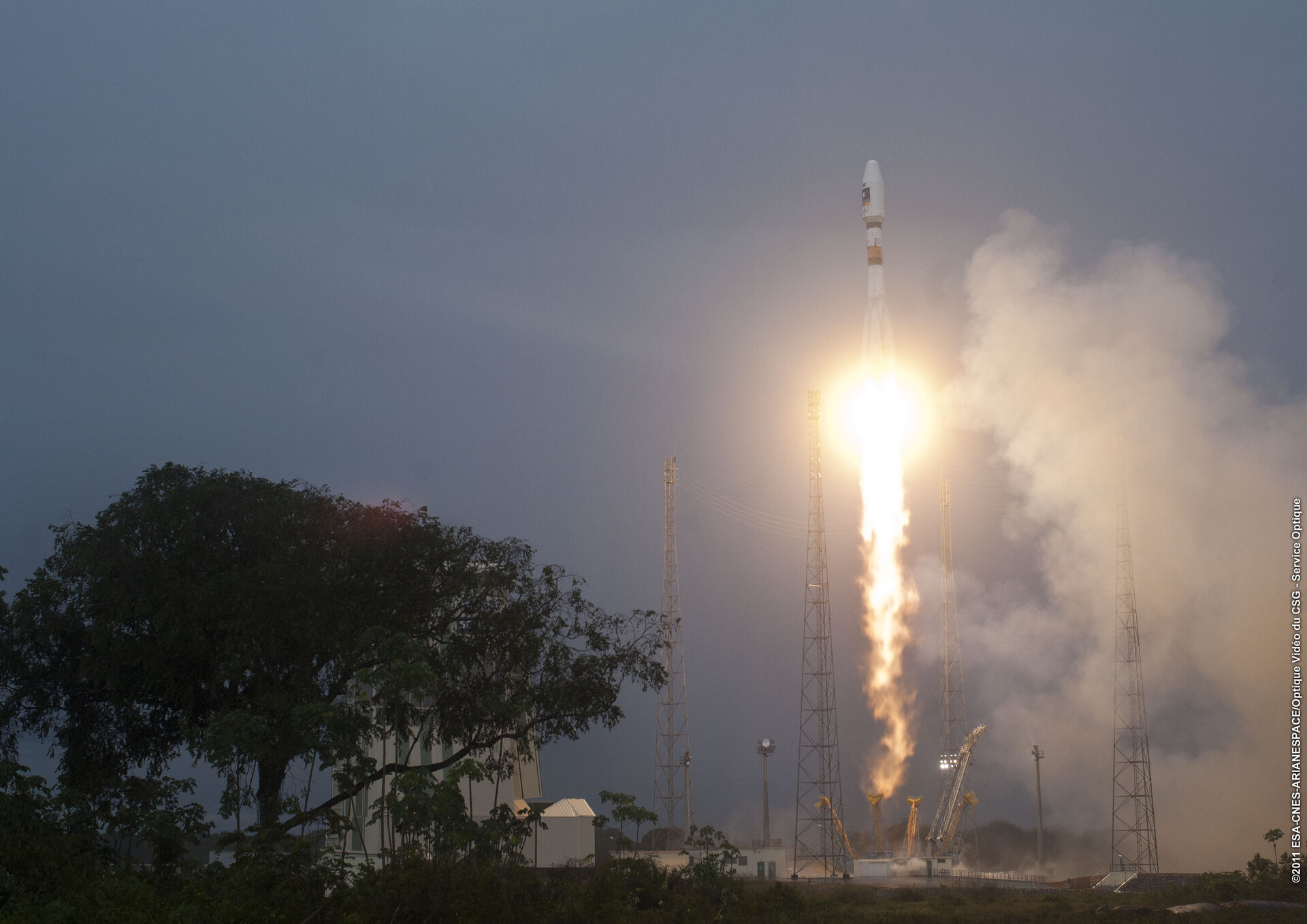 Liftoff of Soyuz flight VS01