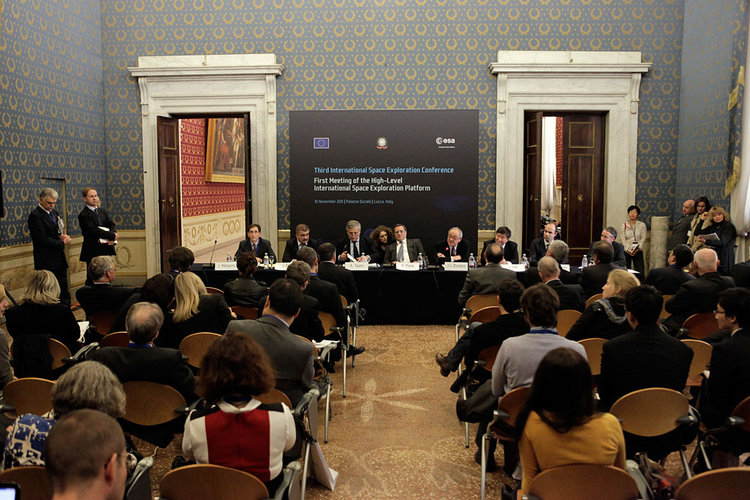 High-level representatives at the International rendezvous in Lucca on global space exploration