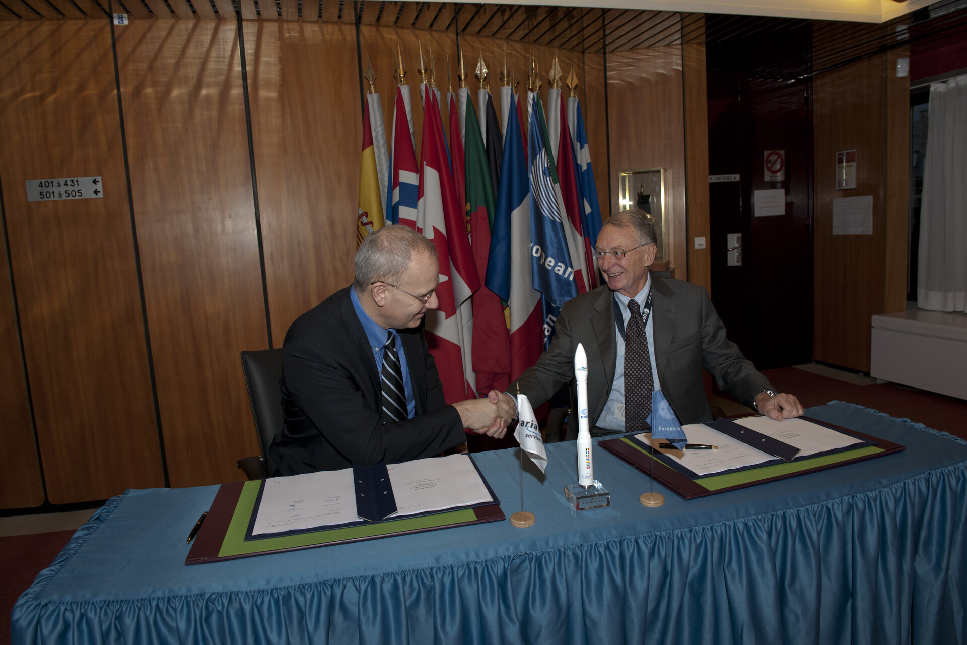 Jean-Yves Le Gall, CEO of Arianespace (left) and Antonio Fabrizi, ESA Director of Launchers (right)