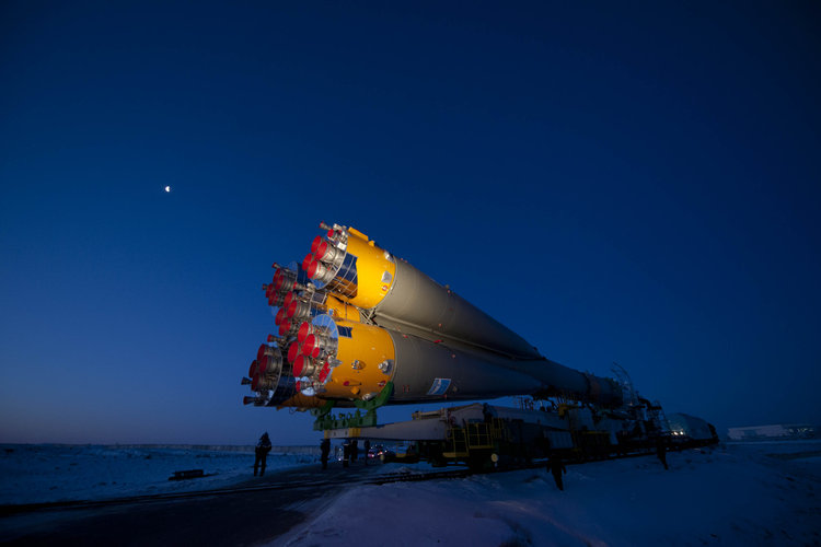 Launch vehicle transfer for the PromISSe Mission