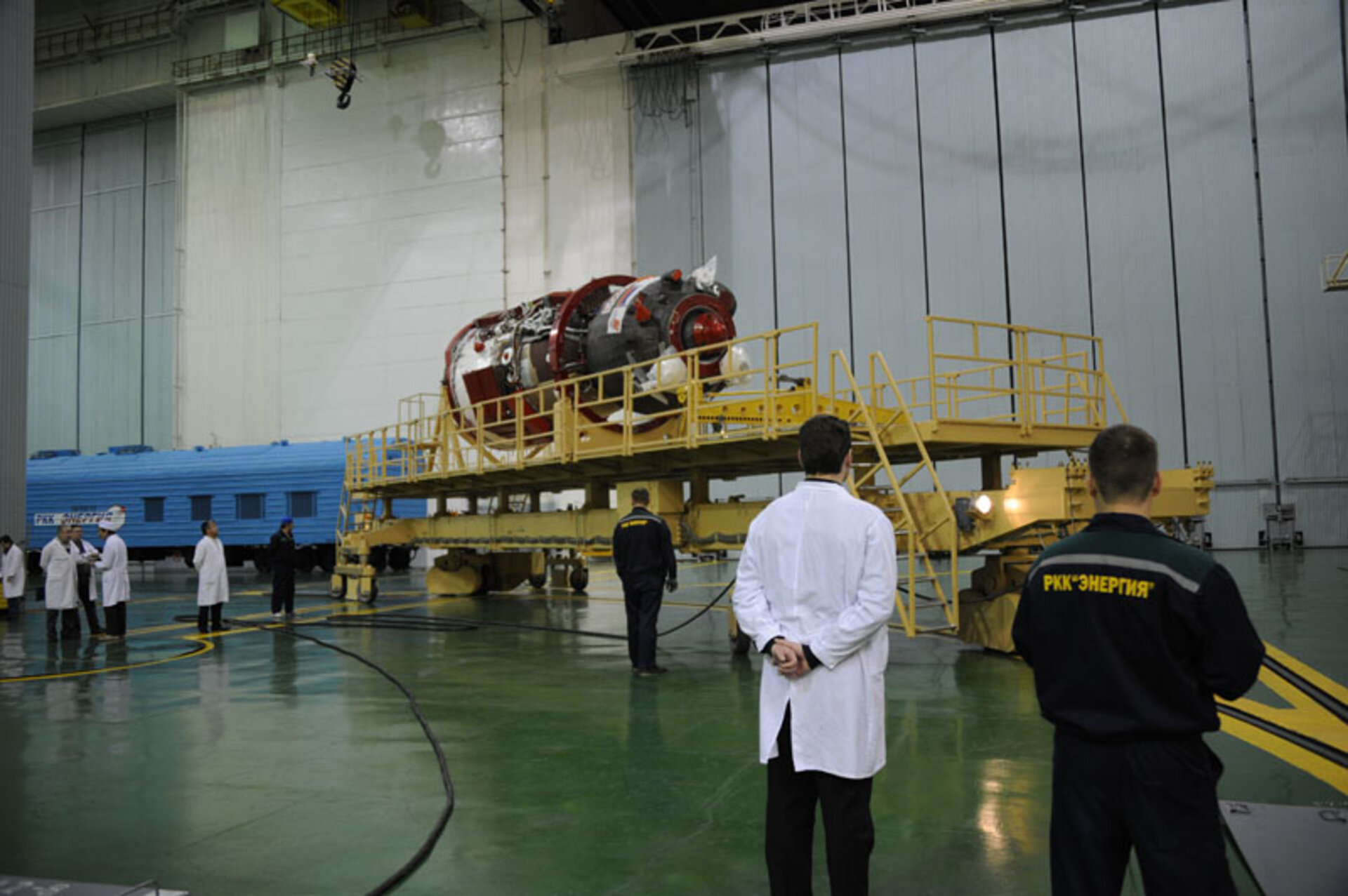 Soyuz TMA-03M delivered to Assembly and Testing Facility