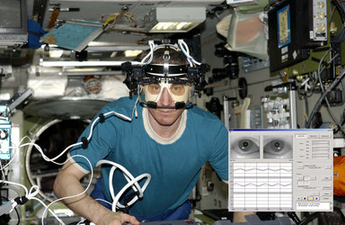 Sergej Krikaljow mit dem 3D-Eye-Tracker